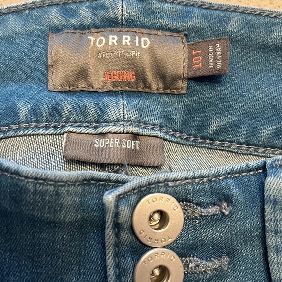 Torrid super soft really blue Jeggings. - Picture 8 of 9